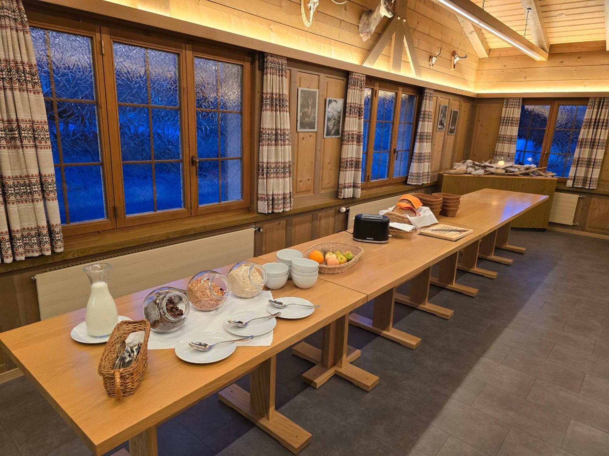Gasthof Hirschen Wilderswil Exterior foto