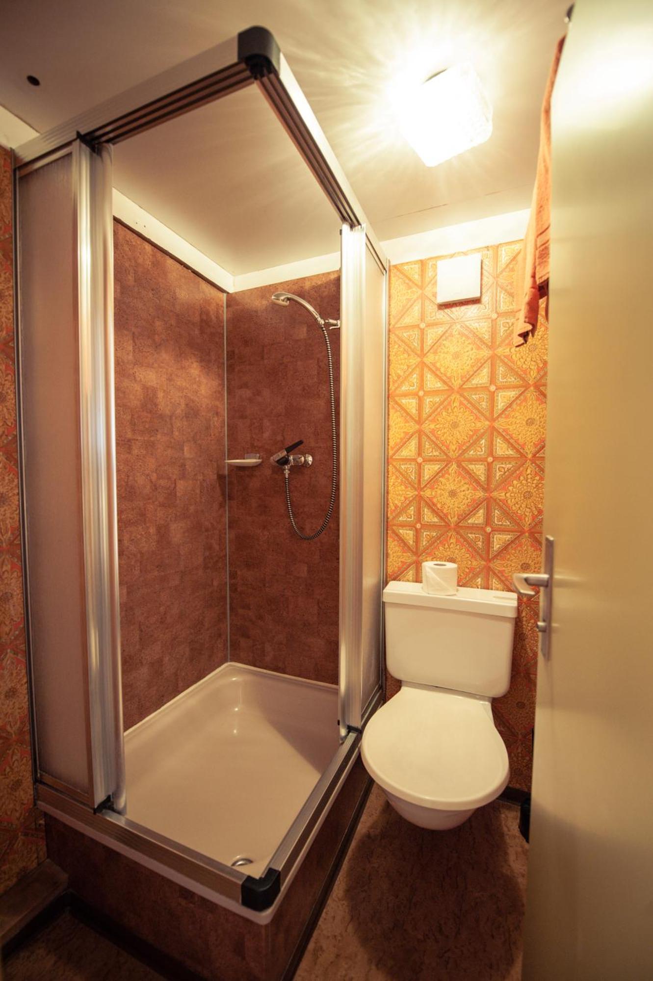 Gasthof Hirschen Wilderswil Zimmer foto