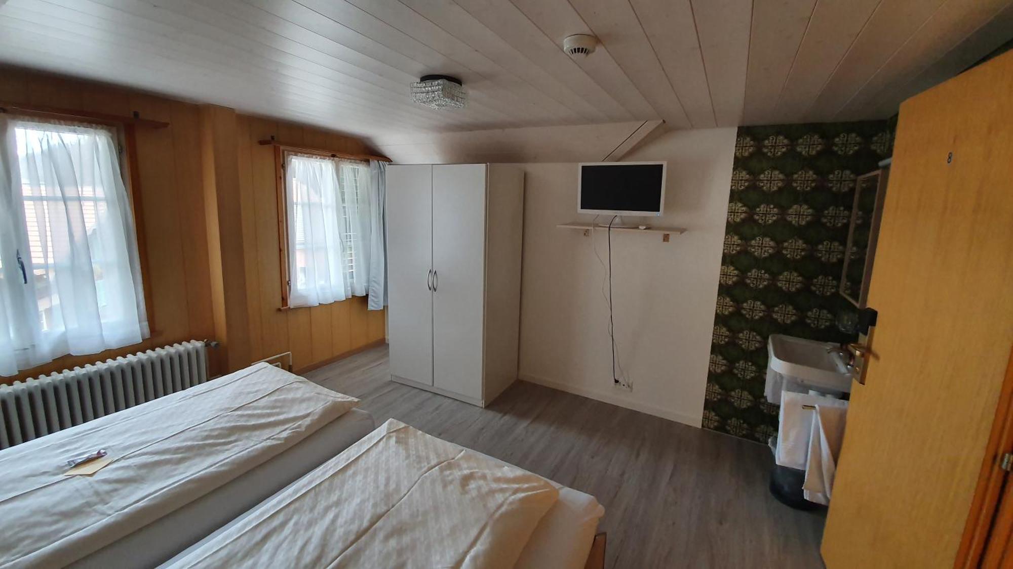Gasthof Hirschen Wilderswil Zimmer foto